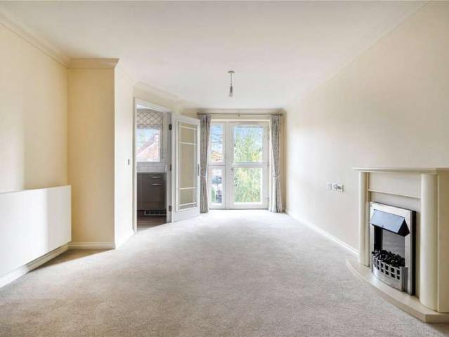 Flat for sale in Princes Risborough, Buckinghamshire