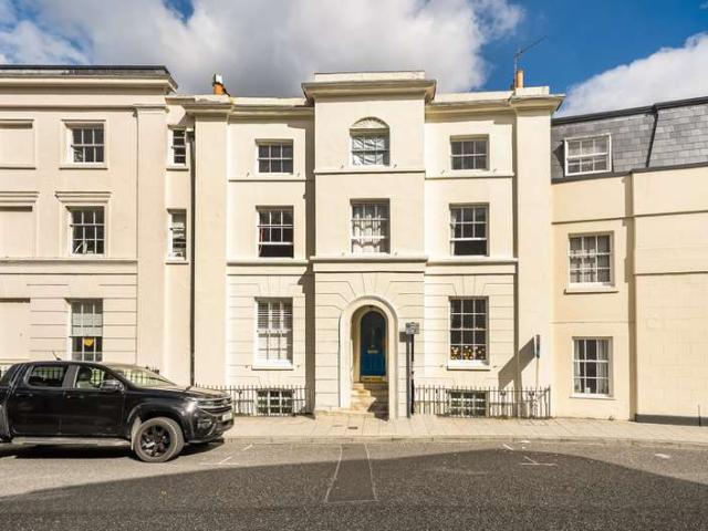 Flat for sale in The Polygon, City Of Southampton