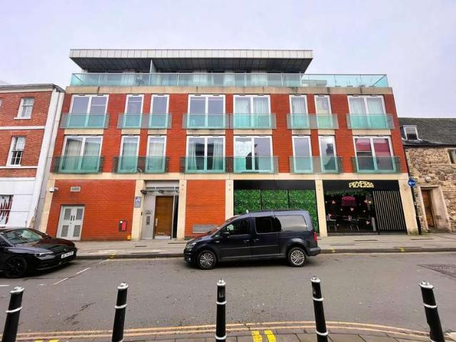 Flat for sale in Black Friars, Old Wharf