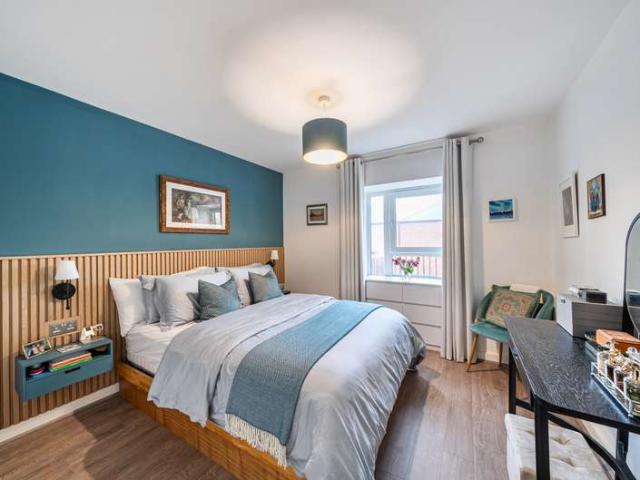 Flat for sale in Colindale, Greater London