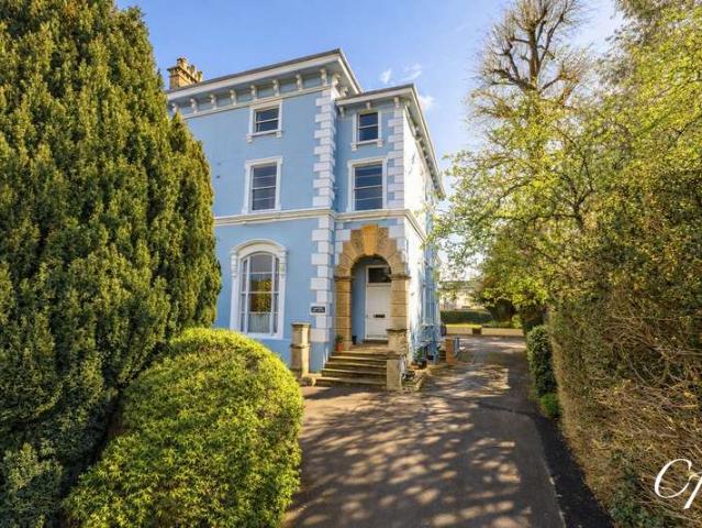 Flat for sale in Golden Valley, Gloucestershire