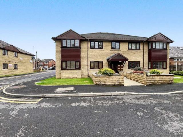 Flat for sale in Hollins, Bury