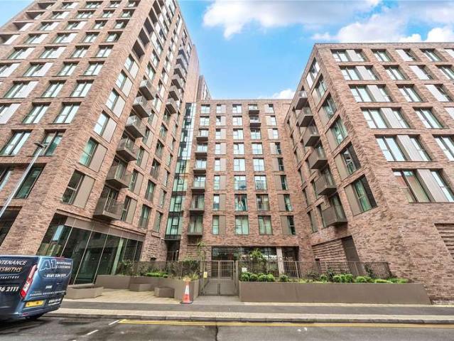 Flat for sale in Georgia, Greater Manchester