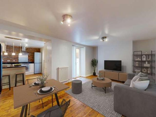 Flat for sale in Stow Hill, Wales