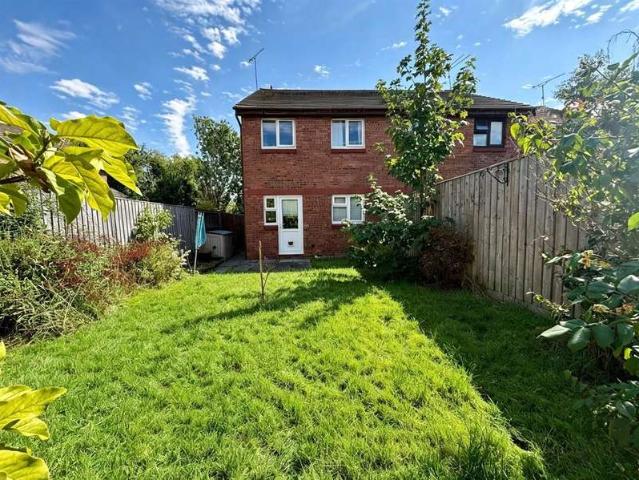 Flat for sale in The Prinnels, Swindon