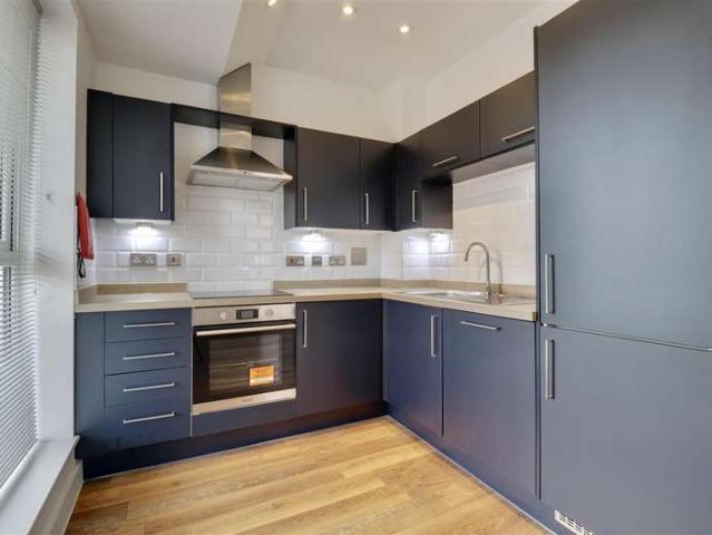 Flat for sale in Bolton Low Houses, Hampshire