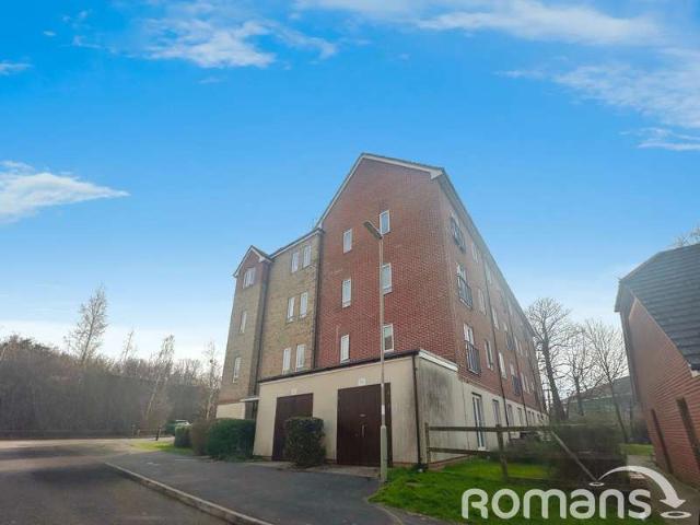 Flat for sale in Priest Down, Hampshire