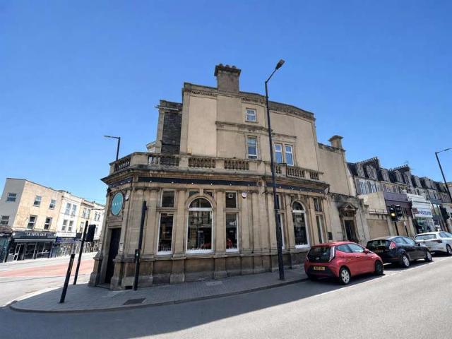 Flat for sale in Feckenham, City Of Bristol