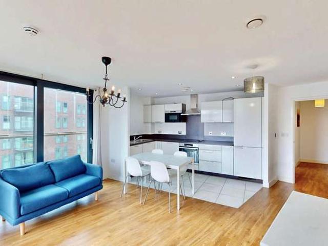 Flat for sale in Rotherhithe, Greater London