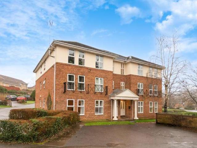 Flat for sale in Feckenham, City Of Bristol