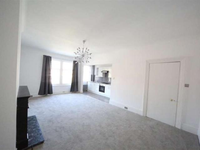 Flat for sale in South Hampstead, Greater London