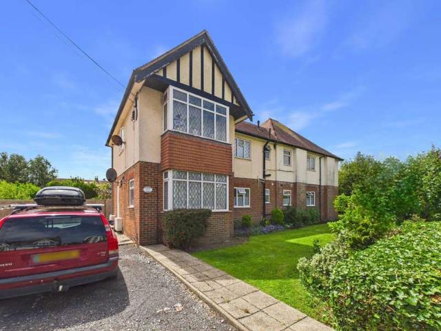 Flat for sale in Worthing, West Sussex