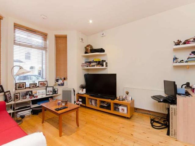 Flat for rent in Kensal Green, Harlesden