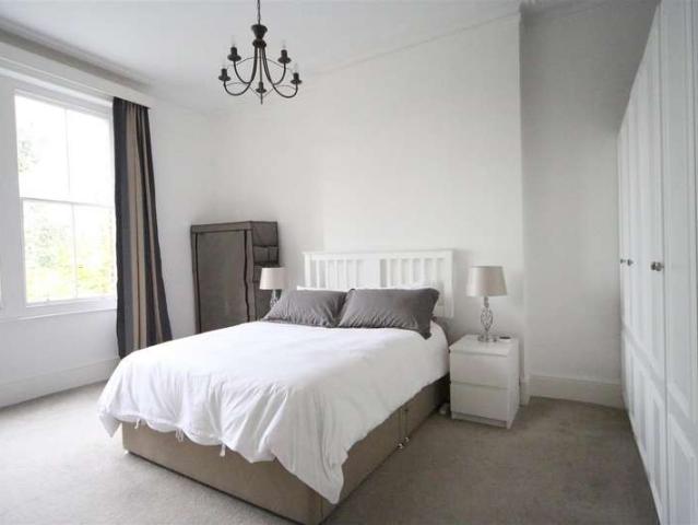 Flat for sale in South Hampstead, Greater London