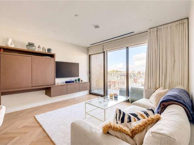 Flat for sale in Sands End, Greater London