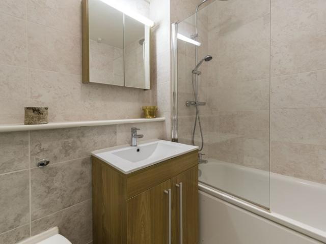 Apartment for rent in Covent Garden, Victoria