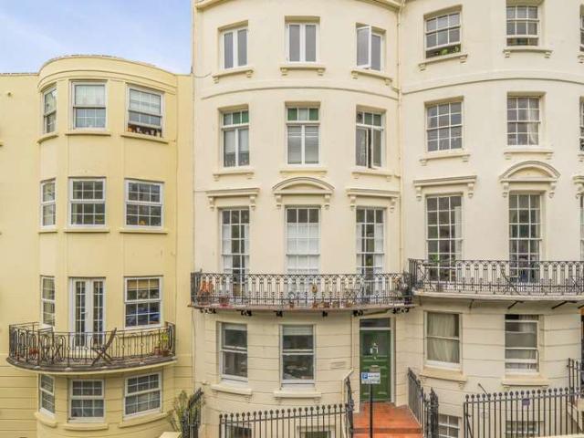 Flat for sale in Brunswick, Brighton & Hove