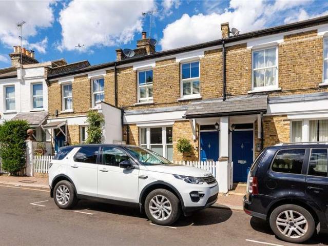 Flat for sale in Putney, Greater London