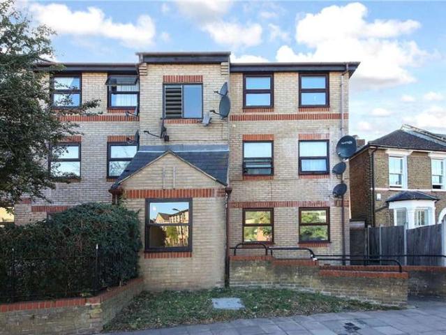 Flat for rent in Hackney, Homerton