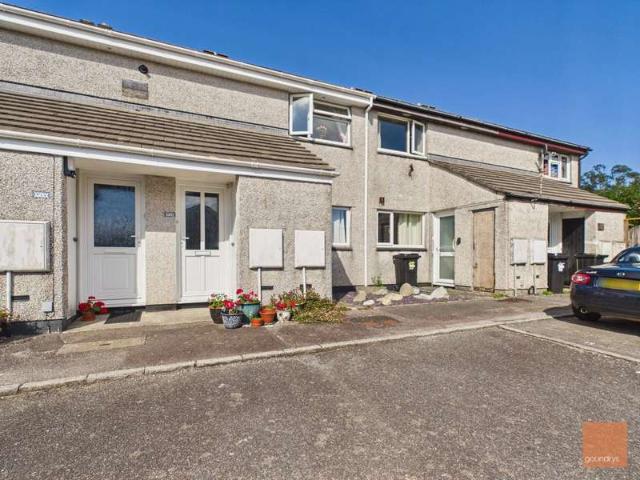 Flat for sale in Threemilestone
