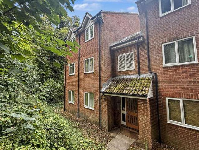 Flat for sale in Stratford-sub-Castle, Salisbury