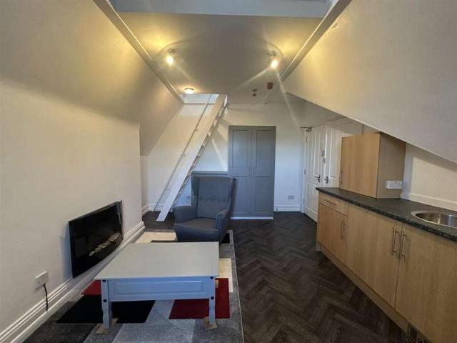 Flat for rent in High Utley, Keighley