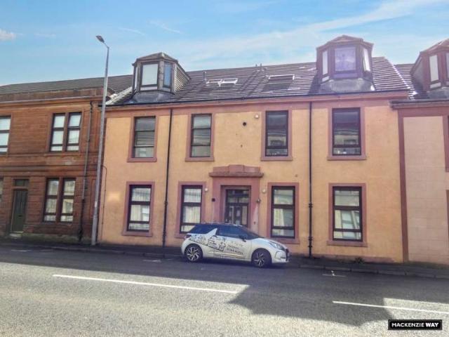 Flat for sale in Ardrossan, Scotland