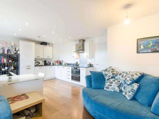 Flat for rent in Kensal Rise, Brondesbury