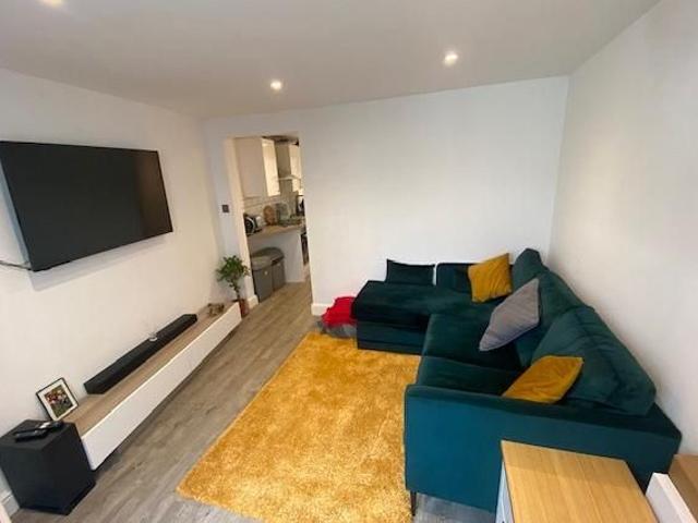 Room for rent in Cattedown, Mount Wise