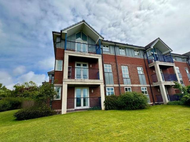 Flat for sale in Layton, Blackpool