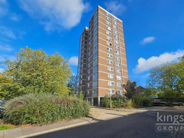 Flat for sale in Latton Bush, Harlow