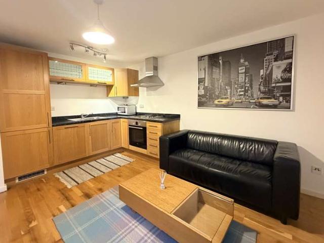 Flat for sale in Georgia, Greater Manchester