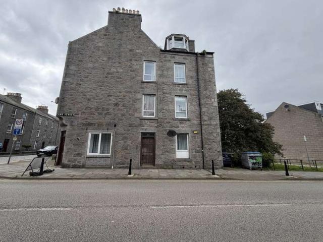 Flat for sale in Ballindoch, Scotland