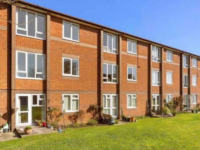 Flat for sale in Row Town, Surrey