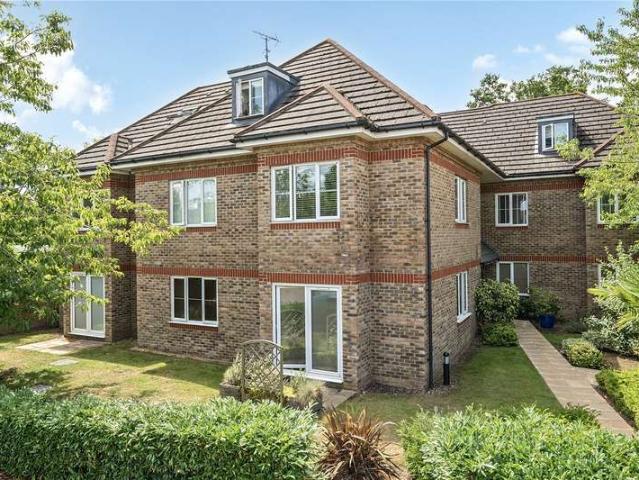 Flat for sale in Blackhills, Surrey