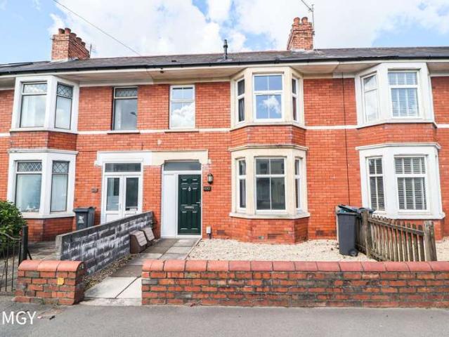 Flat for rent in Falcon Lodge, Wales