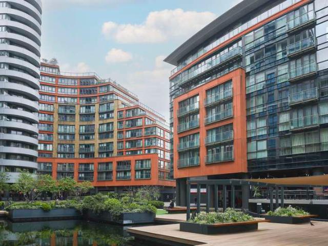 Flat for sale in Paddington, Greater London