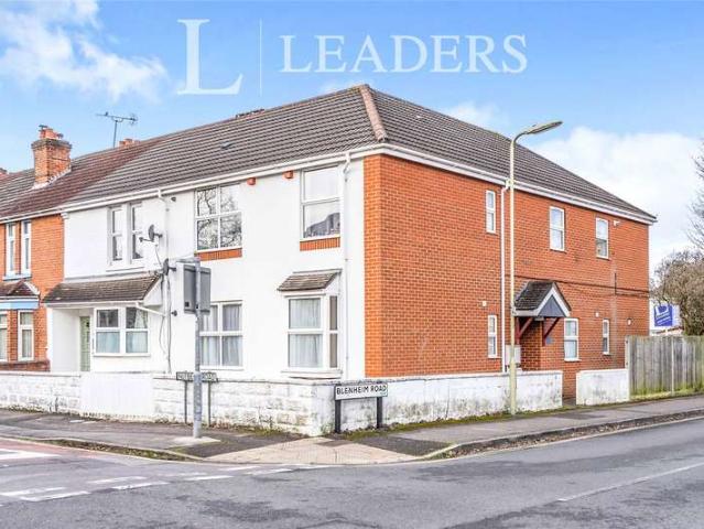 Flat for sale in Eastleigh, Helford