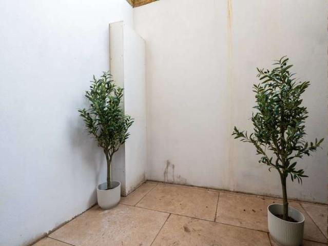 Flat for sale in Catford, Perry Vale Flat for sale in Catford, Perry Vale