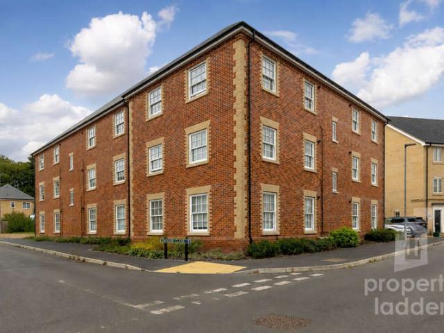Flat for sale in Thorpe End, Broadland