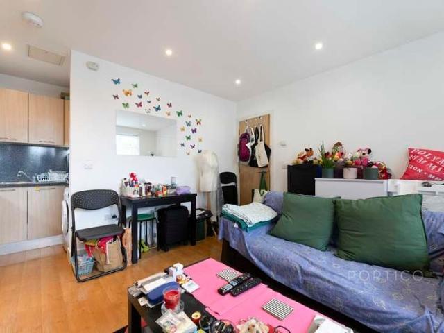 Flat for rent in Upper Walthamstow, Leyton