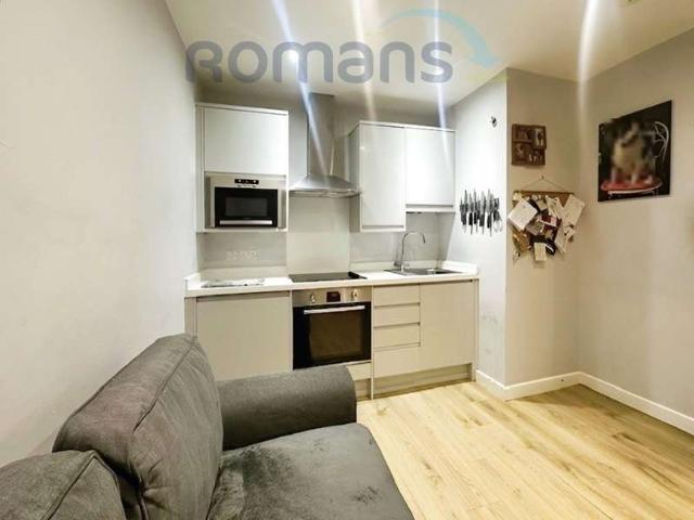 Flat for sale in Farnborough, Rushmoor