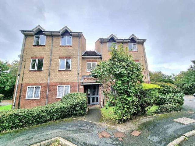Flat for sale in Clayhall, Middlecroft