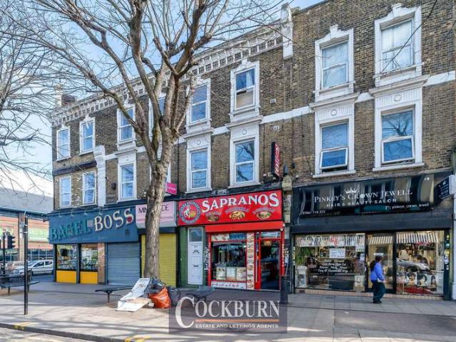 Flat for rent in Callis Yard, Greater London
