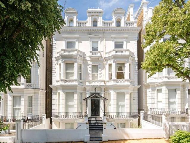 Flat for sale in Notting Hill, Greater London