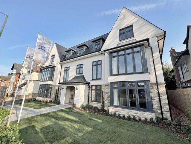 Flat for sale in Wick, Bournemouth