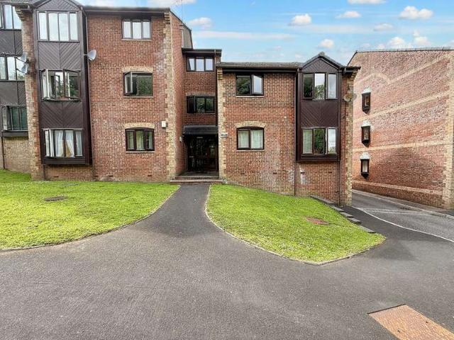 Flat for rent in Newton St Cyres, Devon