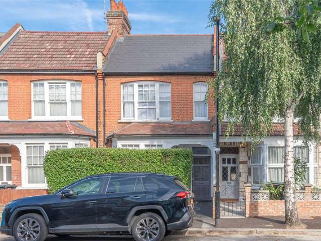 Flat for sale in London Borough of Haringey, Greater London