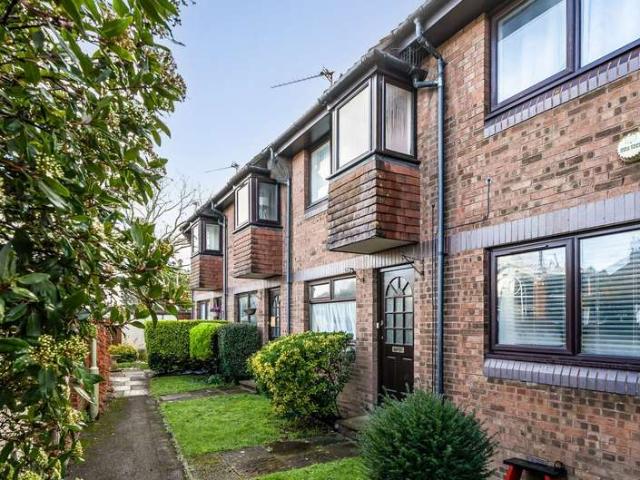 Flat for sale in Petersfield, Bolton Low Houses