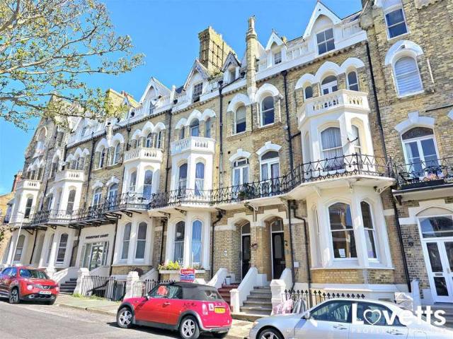 Flat for sale in East Cliff, Acol